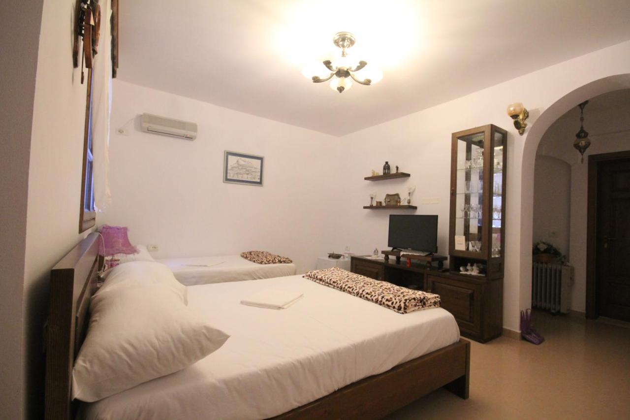 בראט Apartment Altin In Old Town מראה חיצוני תמונה